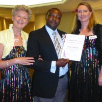 Hilary Lee (left) and Jane Verity (right) with Richard Semanda on graduation day.